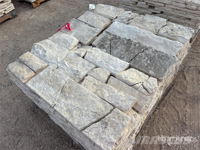  Quantity of (10) Pallets of Austin Texas White Nic Egyéb mezőgazdasági gépek