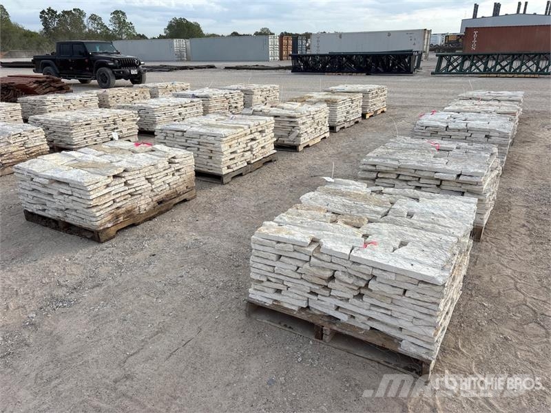 Quantity of (10) Pallets of Austin Texas White Nic Egyéb mezőgazdasági gépek