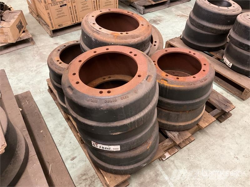 Quantity of (10) Unused Webb 61780F Brake Drums Otros componentes