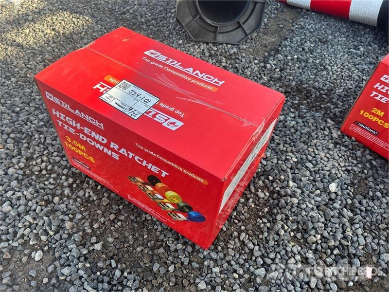 Quantity of (100) 3.5M Ratchet Straps (Unused) Outros componentes