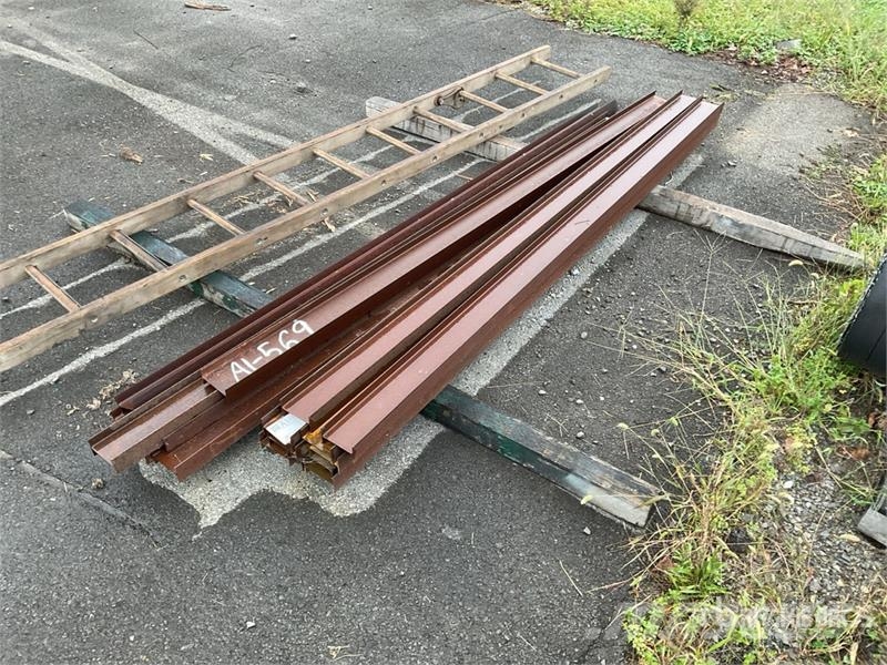 Quantity of 102 in Trailer Cross Members Otros componentes