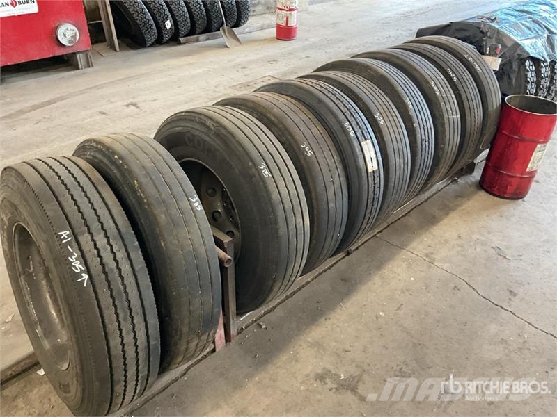  Quantity of 11R22.5 Wheels and Tires الإطارات والعجلات والحافات