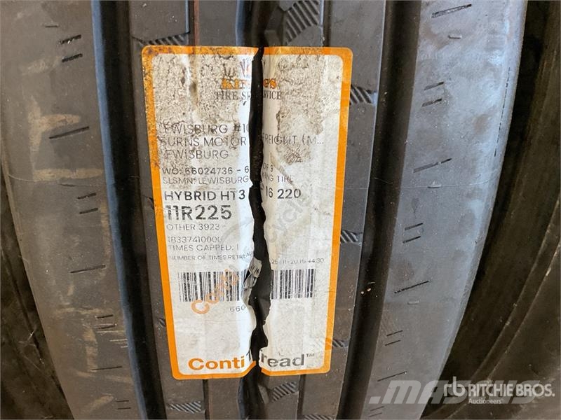  Quantity of 11R22.5 Wheels and Tires الإطارات والعجلات والحافات