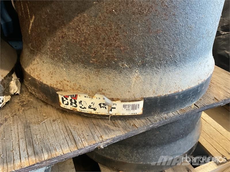  Quantity of (12) Brake Drums Drugi deli
