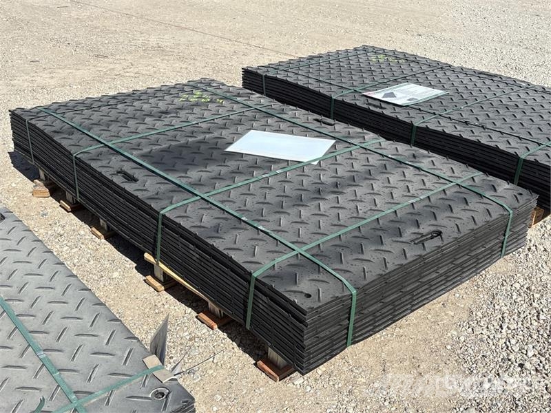  Quantity of (12)  KJ K1222 86 in x 47 in Polyethyl Transportes - Outros
