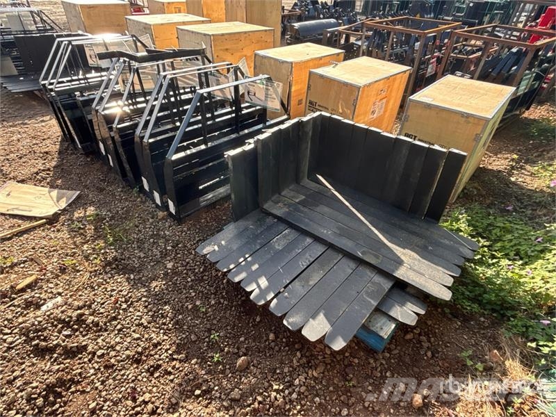 Quantity of (12) Mower King SA 48 in Skid Steer F Вили