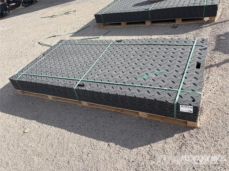 Quantity of (12) SKLP SK-LJB12 94 in x 47 in Poly Borutstyr tilbehør og deler