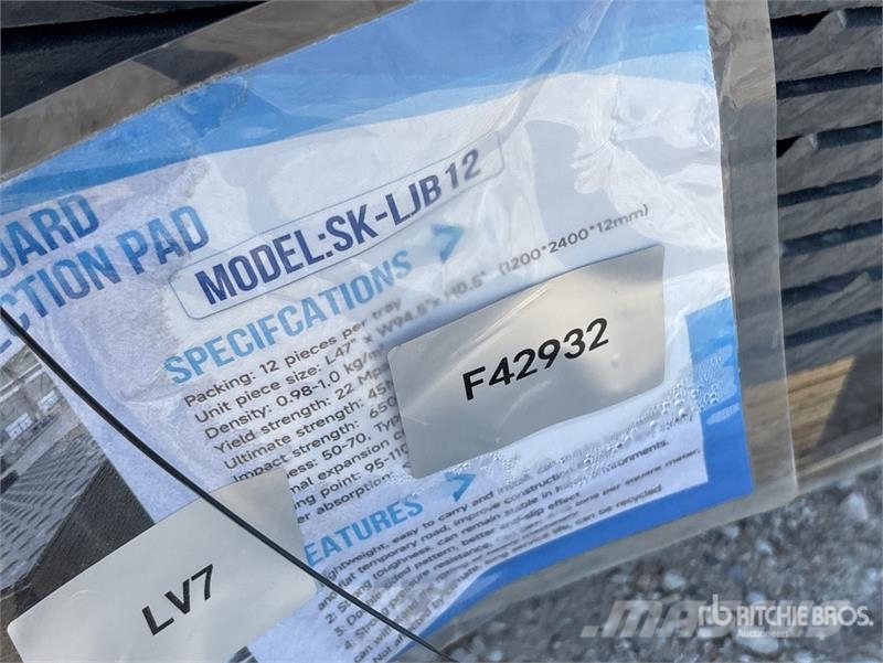 Quantity of (12) SKLP SK-LJB12 94 in x 47 in Poly Acessórios e peças sobressalentes para equipamento de perfuração