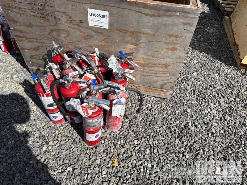 Quantity of (13) 5 lb Fire Extinguisher Andet tilbehør