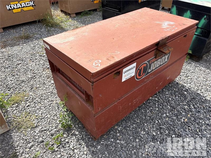  Quantity of (13) Gang Boxes 4824 Drugi deli