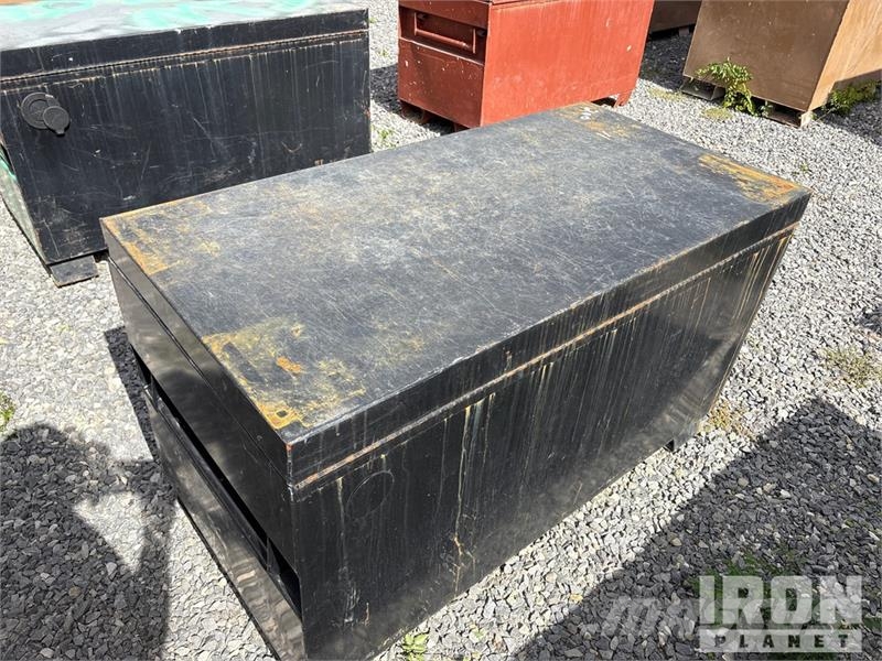  Quantity of (13) Gang Boxes 4824 Drugi deli