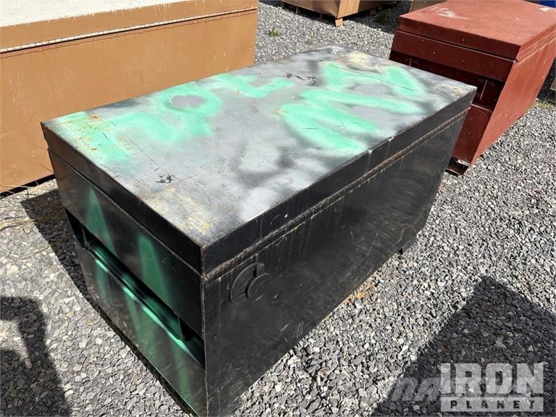  Quantity of (13) Gang Boxes 4824 Drugi deli