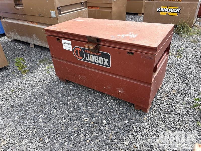  Quantity of (13) Gang Boxes 4824 Drugi deli