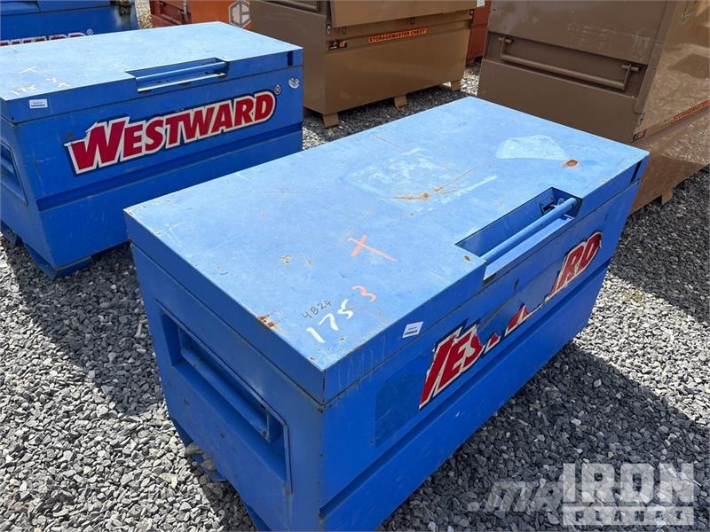  Quantity of (13) Gang Boxes 4824 Drugi deli