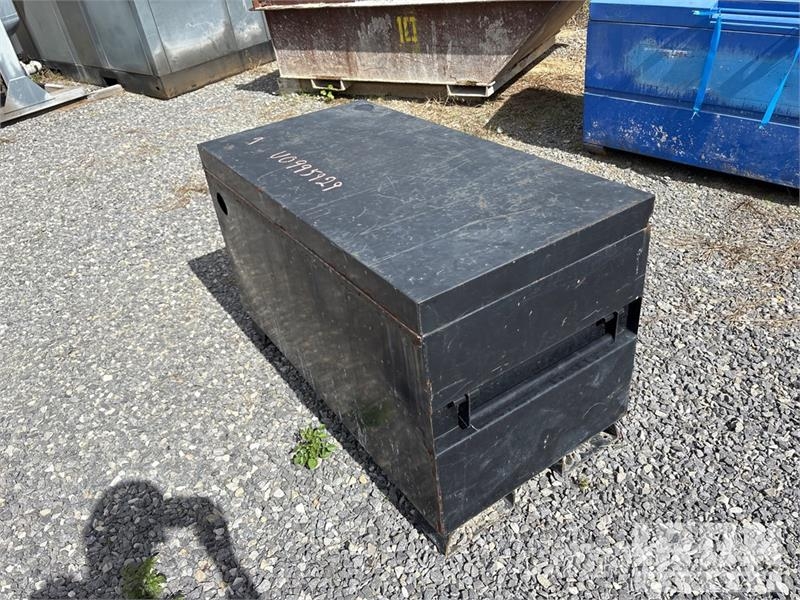  Quantity of (13) Gang Boxes 4824 Drugi deli