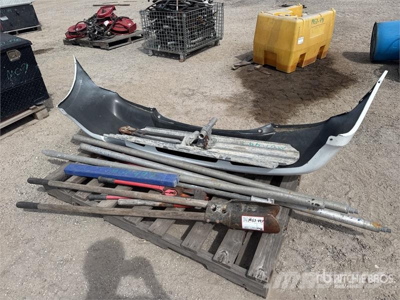 Quantity of (14) Tools Drugi deli