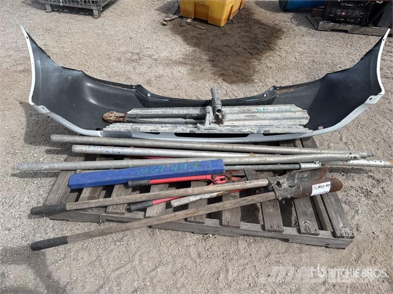 Quantity of (14) Tools Drugi deli