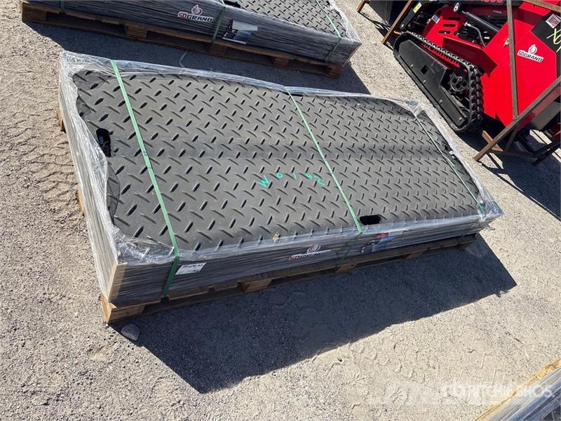 Quantity of (15) FPM Ground Protection Mats (Unus Bohrgeräte Zubehör und Ersatzteile