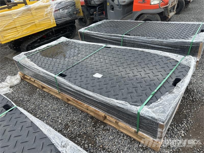 Quantity of (15) FPM Ground Protection Mats (Unus Accessoires en onderdelen voor boormachines