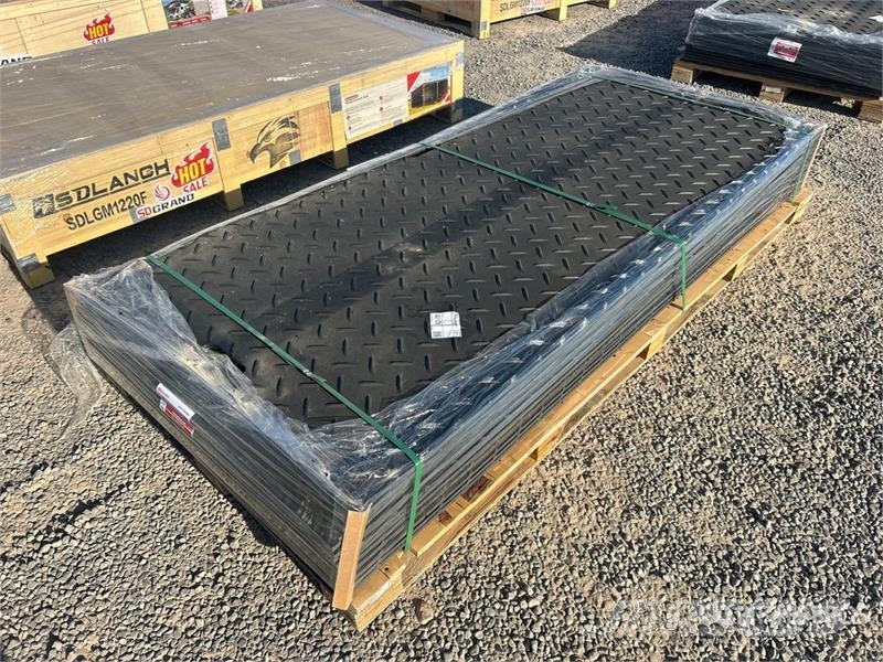 Quantity of (15) FPM Ground Protection Mats (Unus Rezervni delovi i oprema za bušenje