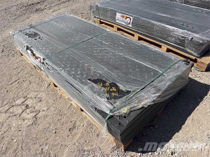 Quantity of (15) FPM Ground Protection Mats (Unus 운송 장비 - 기타
