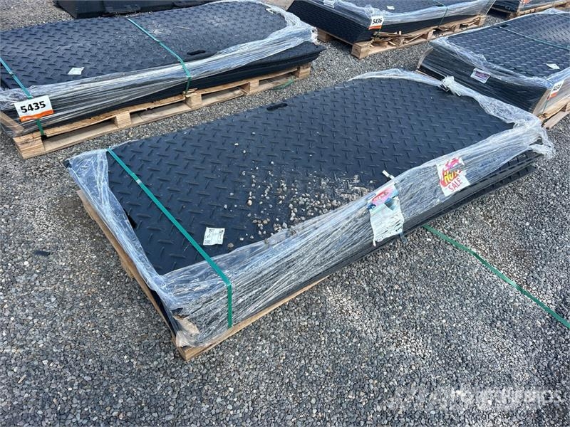  Quantity of (15)  FPM Ground Protection Mats (Unus Accesorios y repuestos para equipo de perforación