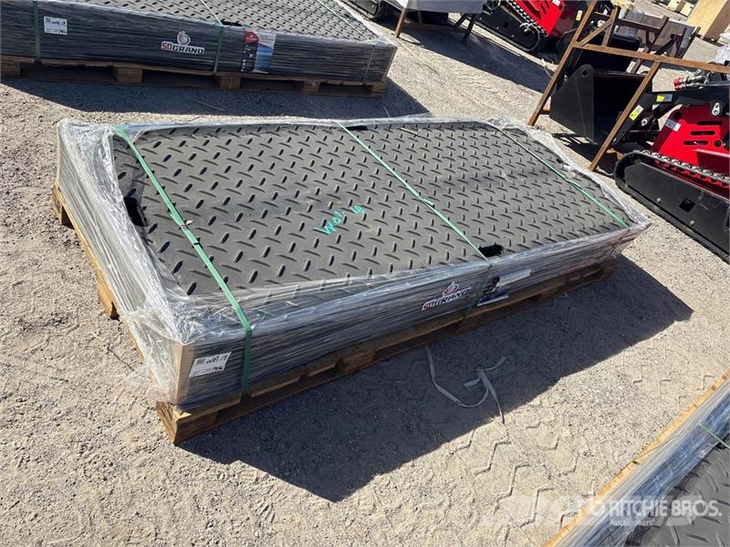  Quantity of (15)  FPM Ground Protection Mats (Unus Acessórios e peças de equipamento de perfuração