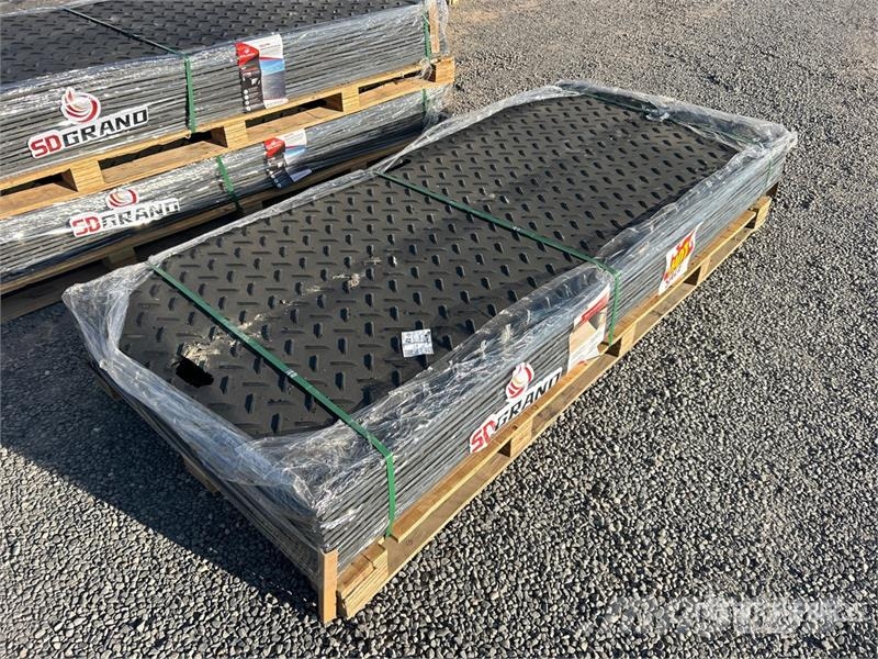 Quantity of (15) FPM Ground Protection Mats (Unus Rezervni delovi i oprema za bušenje