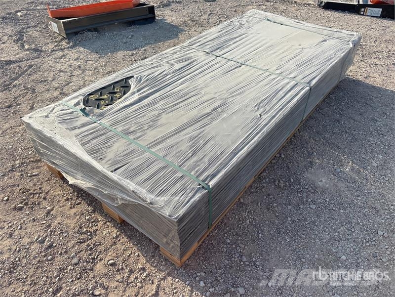 Quantity of (15) FPM Ground Protection Mats (Unus Ostale kargo komponente