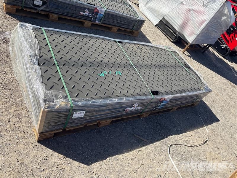  Quantity of (15)  FPM Ground Protection Mats (Unus ملحقات وقطع غيار معدات الحفر