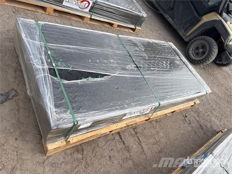 Quantity of (15) FPM Ground Protection Mats (Unus Porauskaluston varaosat