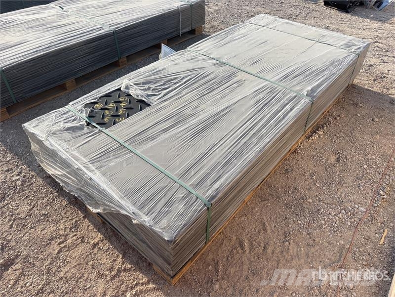Quantity of (15) FPM Ground Protection Mats (Unus 운송 장비 - 기타