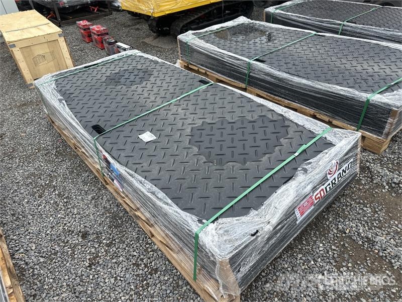 Quantity of (15) FPM Ground Protection Mats (Unus Accessoires en onderdelen voor boormachines