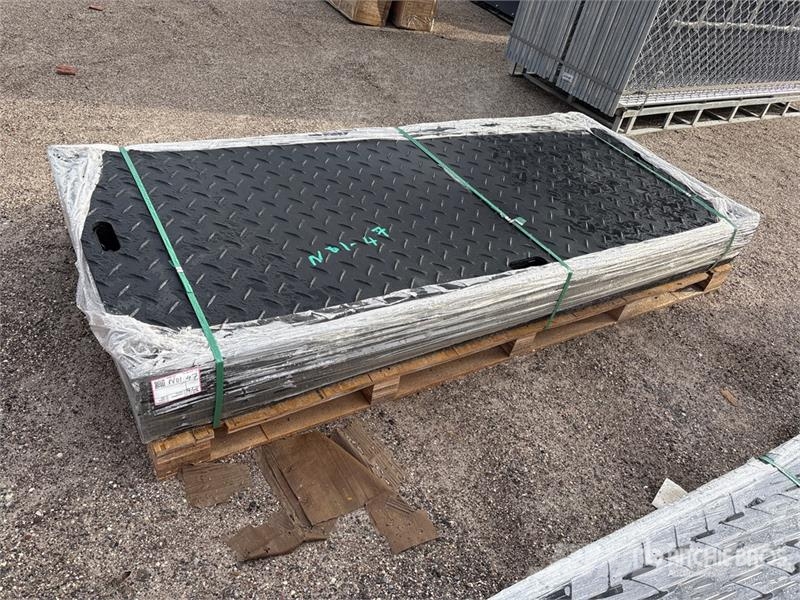  Quantity of (15)  FPM Ground Protection Mats (Unus ملحقات وقطع غيار معدات الحفر