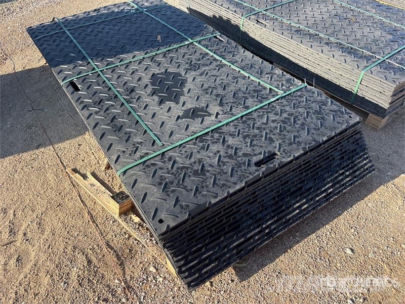 Quantity of (15) LYALS ALSRM 48 in x 94 in PE Tex Transport - Altele