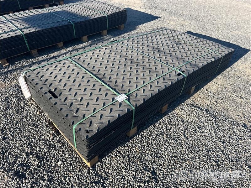Quantity of (15) LYALS ALSRM 48 in x 94 in Ground Transport - Autres