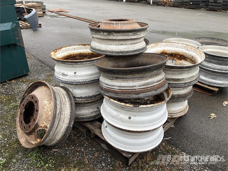  Quantity of (15) Mixed Lot of Steel 24.5 and 22.5  Коммерческий транспорт - Другие