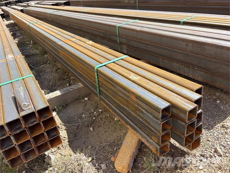 Quantity of (16) 2 in x 2 in x 19 ft Square Tubing Dispozitive de ridicare / lifturi pentru diferite materiale