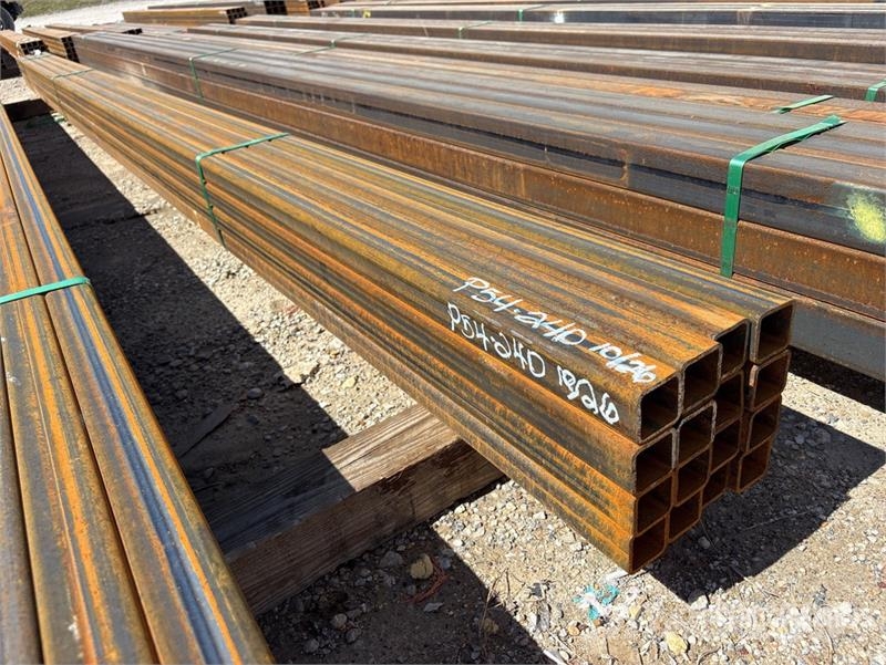 Quantity of (16) 2 in x 2 in x 18 ft Square Tubing Utovorne dizalice, vitla i dizala za materijal