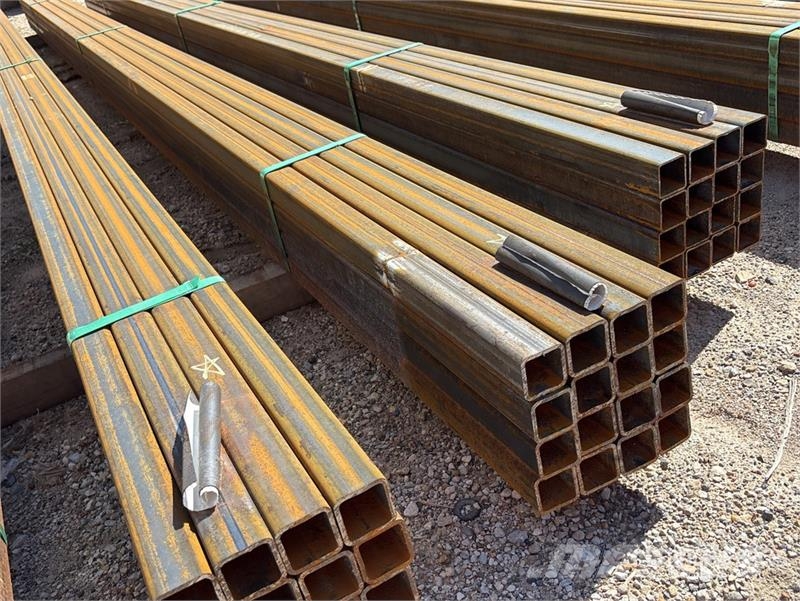 Quantity of (16) 2 in x 2 in x 18 ft Square Tubing Dispozitive de ridicare / lifturi pentru diferite materiale