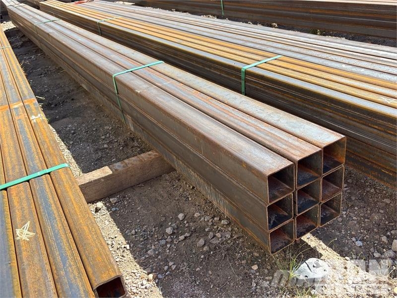 Quantity of (16) 3 in x 3 in x 18 ft Square Tubing Dispozitive de ridicare / lifturi pentru diferite materiale