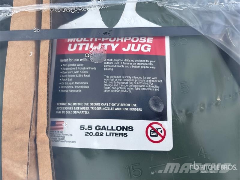 Quantity of (16) 5.5 gal Multi-Purpose Utility Jug Lauksaimniecība- Citi