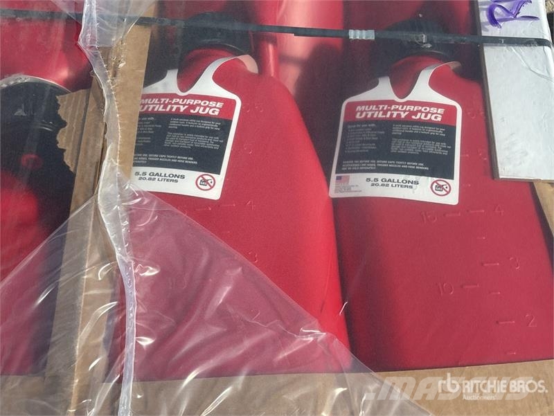  Quantity of (16) 5 gal Liquid Utility Jugs مكونات أخرى