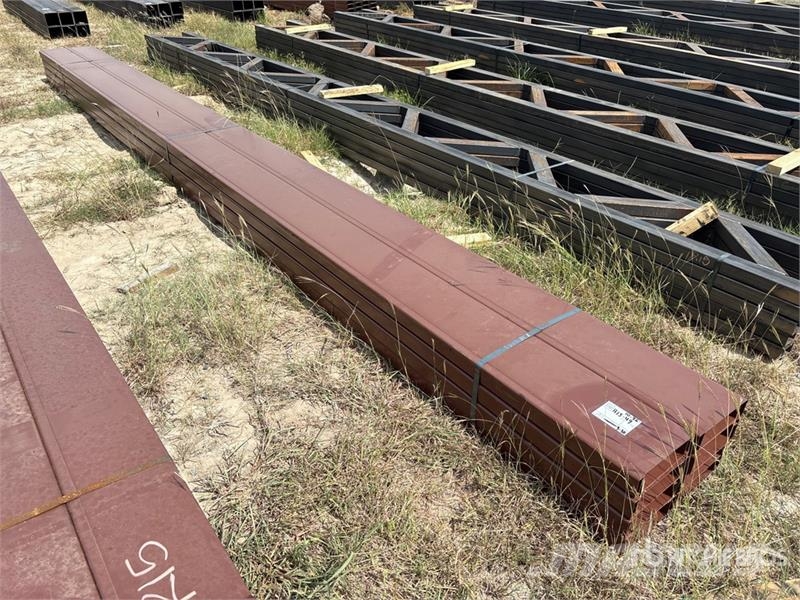 Quantity of (16) 8 in x 20 ft C- Purlin (Unused) Drugi deli