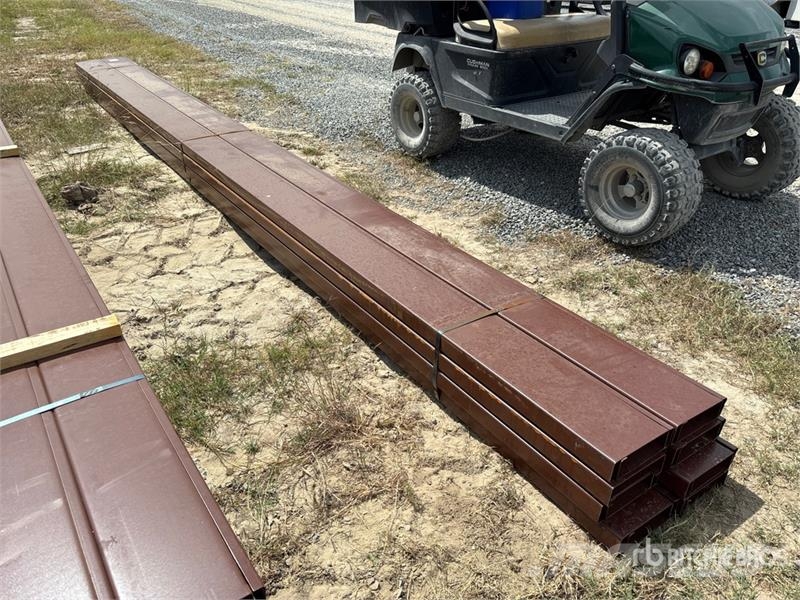  Quantity of (16) 8 in x 20 ft C- Purlin (Unused) Drugi deli
