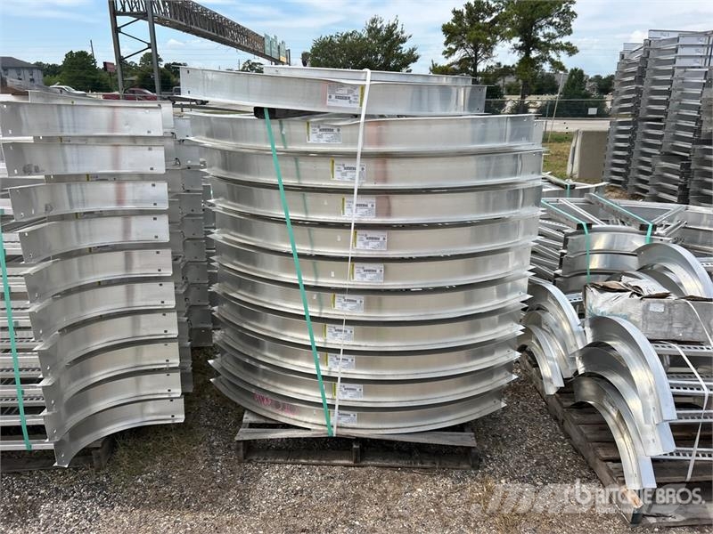  Quantity of (17) Pallets of (Unused) Montacargas y elevadores de material