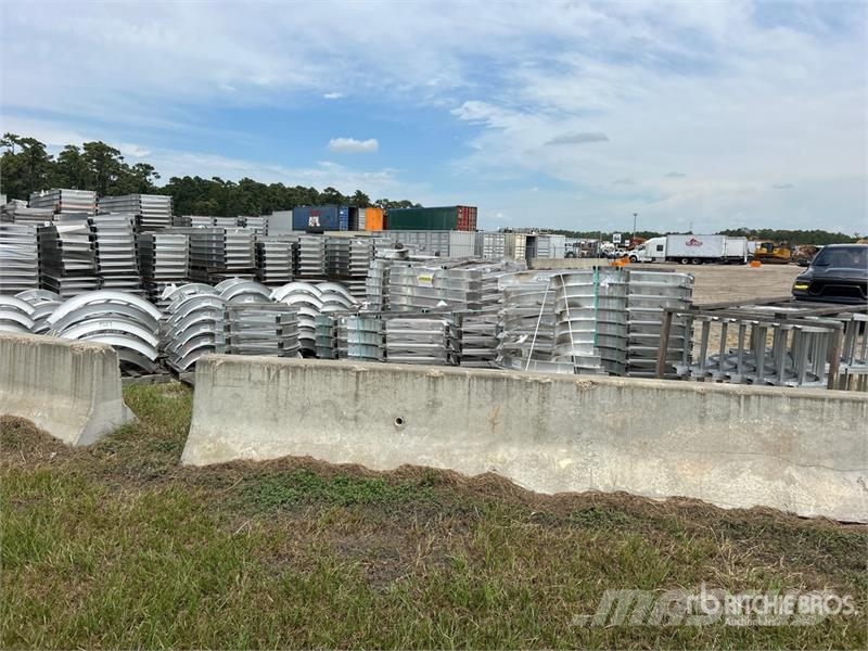  Quantity of (17) Pallets of (Unused) Montacargas y elevadores de material