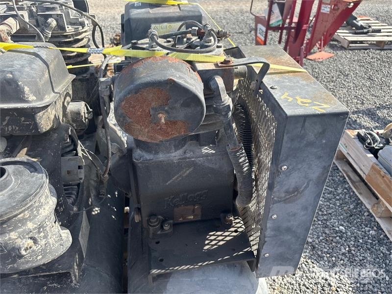  Quantity of (2) 30 gal Air Compressor Kompressoren