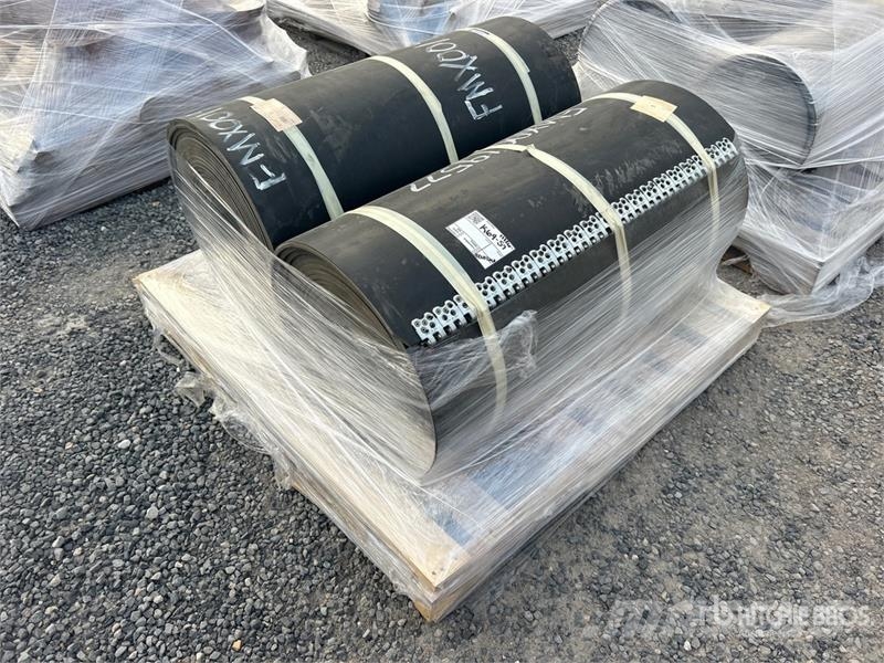  Quantity of (2) 36 in Conveyor Belt (Unused) معدات البناء - غير ذلك