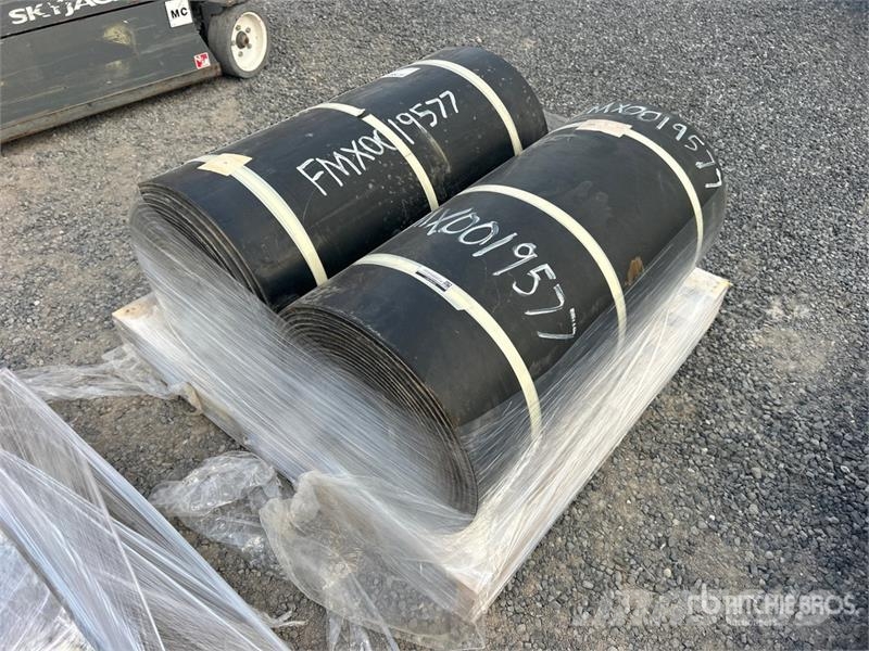  Quantity of (2) 36 in Conveyor Belt (Unused) معدات البناء - غير ذلك